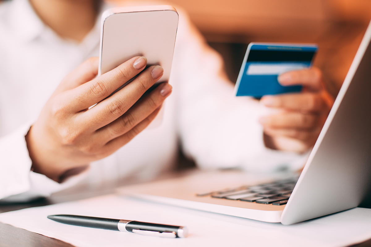 Kredi Kartlarini Internet Alisverisine Acma
