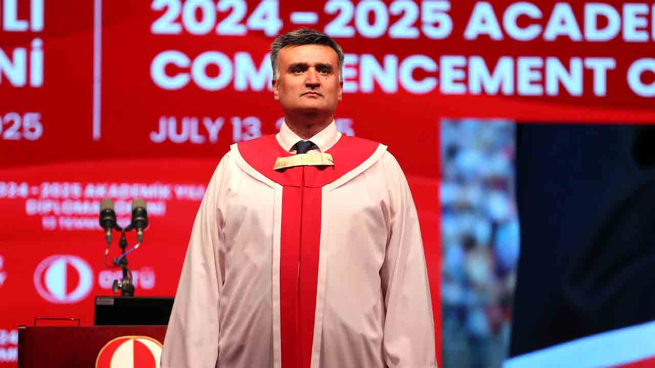 O D T U Ahmet Yozgatligil Mezuniyet 6