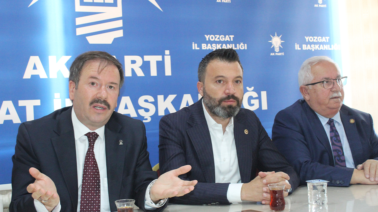 Ak Parti Basın Toplantısı 1