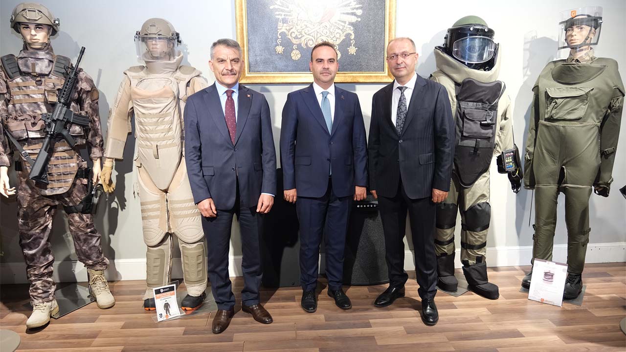 Bakan Kacır Valilik Fabrika (3)