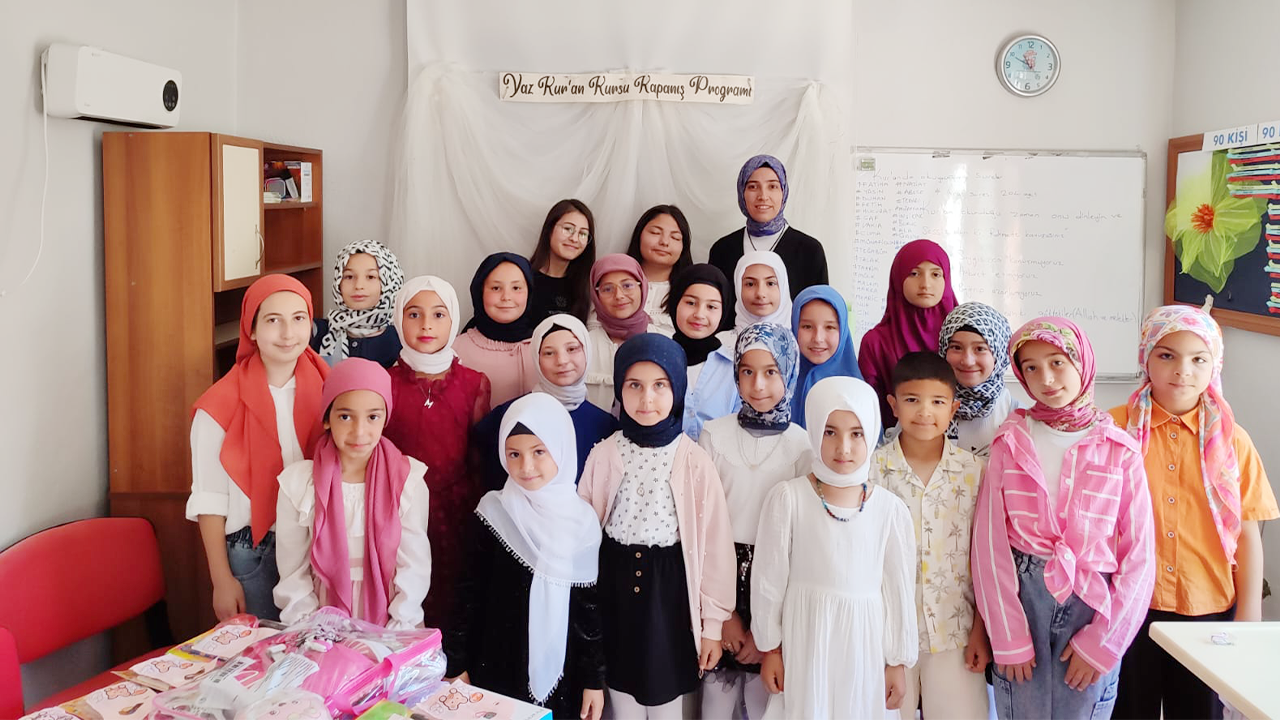 Refika Gülnihal Bora (3)