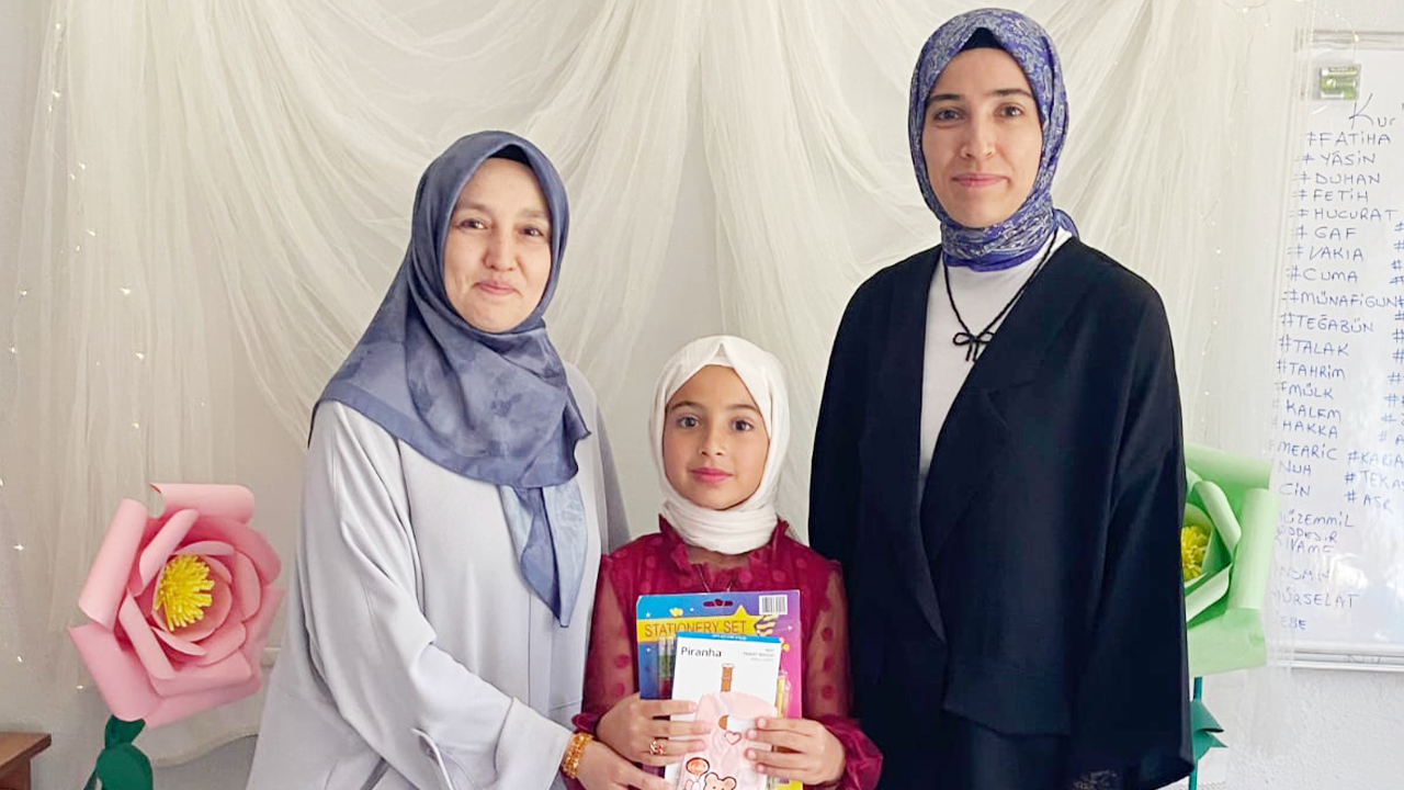 Refika Gülnihal Bora (4)