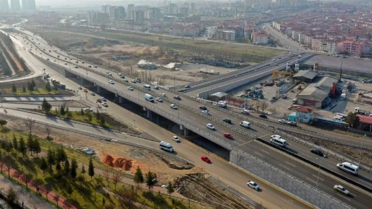 Yenikent Girişi Köprülü Kavşak Inşaatı Başlıyor