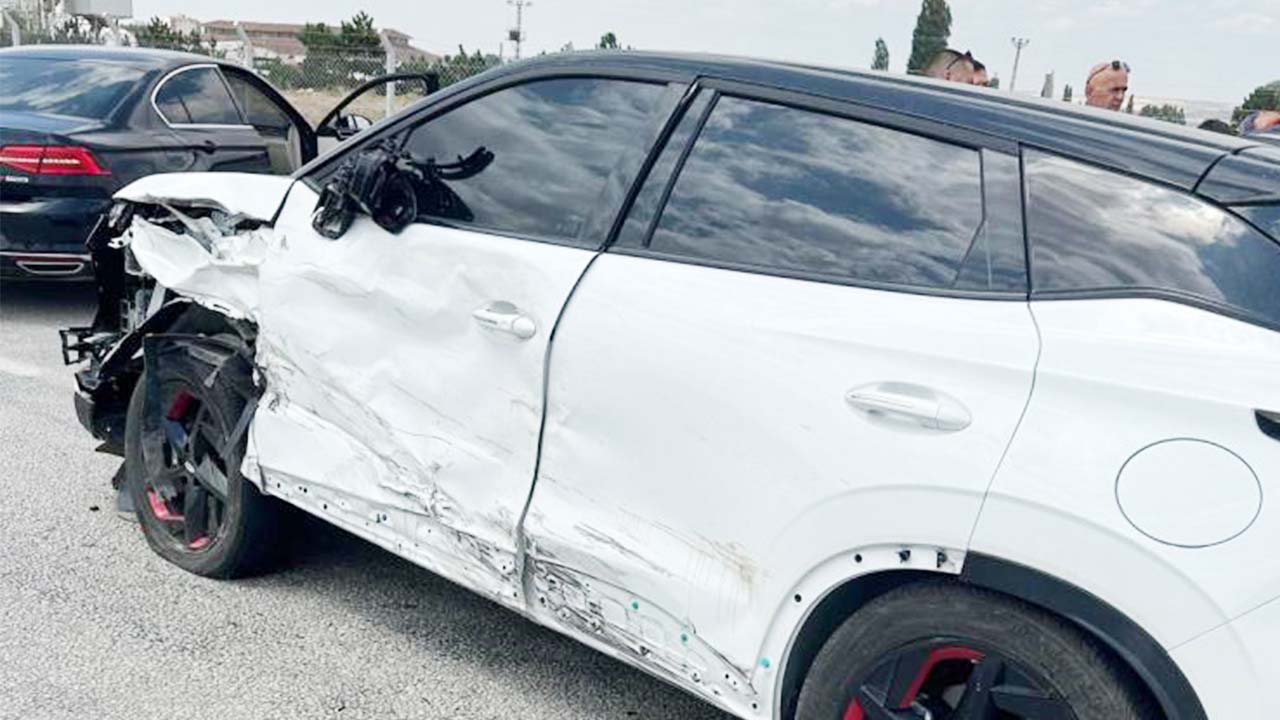 Yozgat Çorum Kaza Panelvan (1)