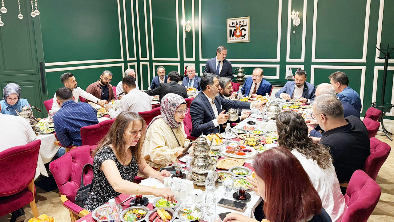 Yozgat Kahvaltı Ak Parti Basın (1)