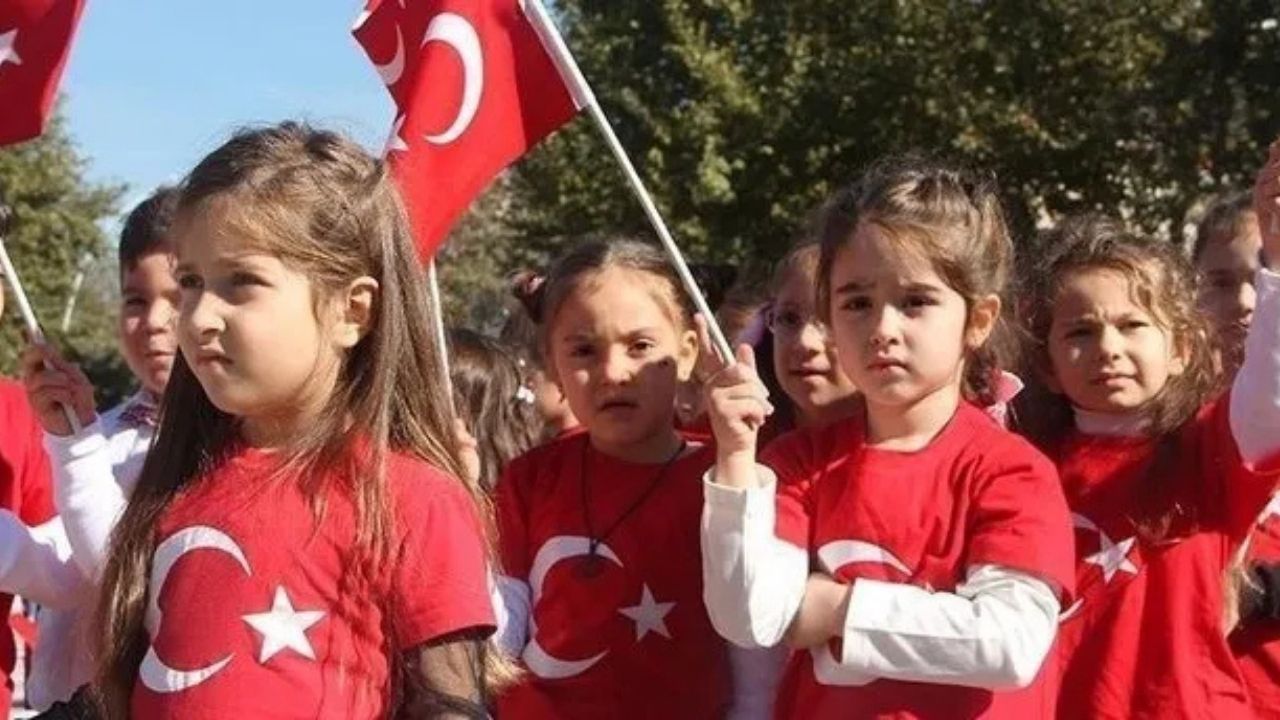 29 Ekim Resmi Tatil Mi