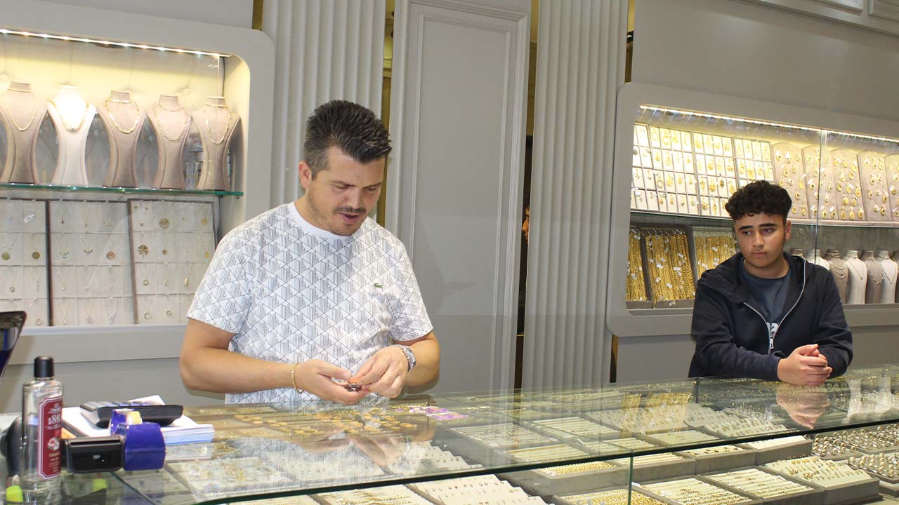 Adem Nazlı Altın (2)