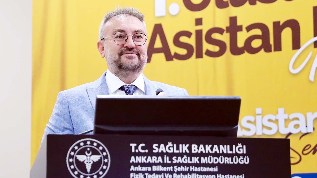 Ankara F T R Asistanlari Kongre Evren Yasar