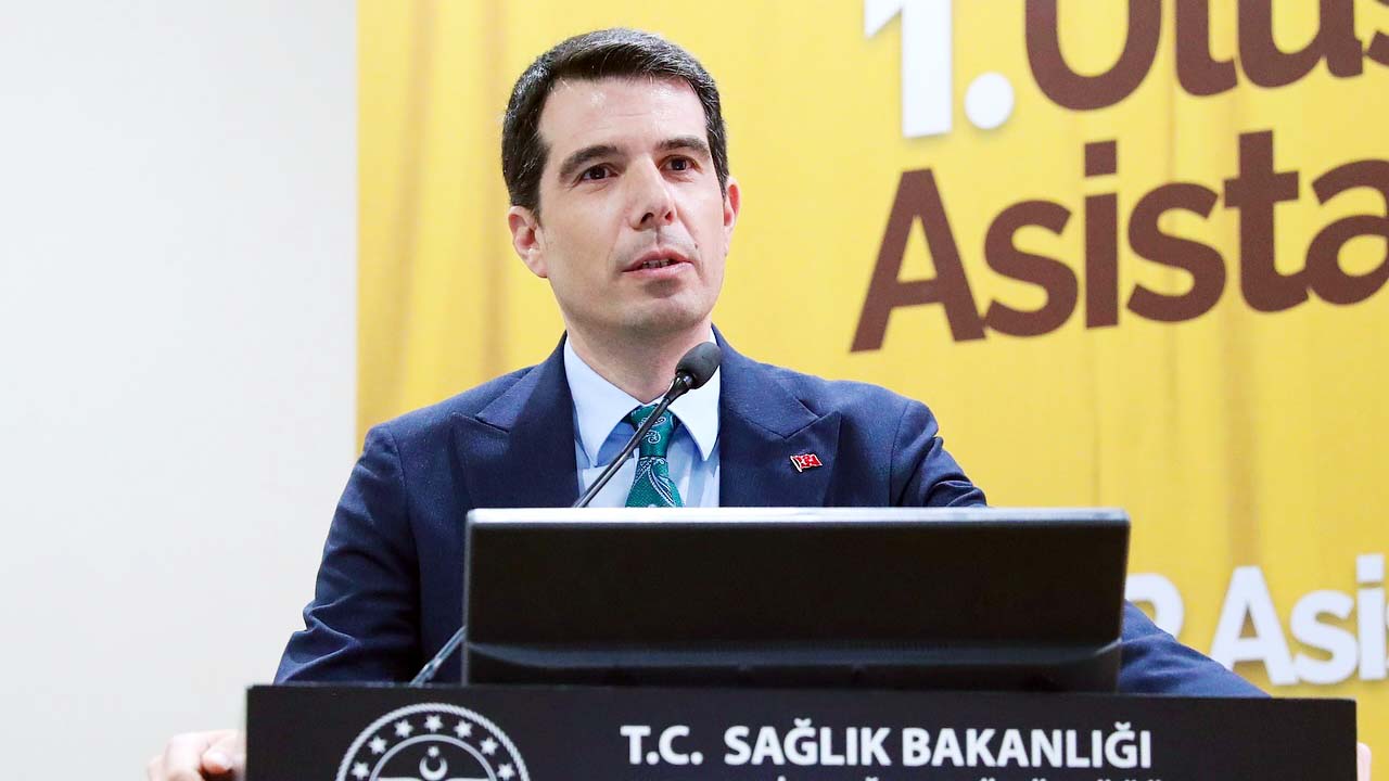 Ankara Saglik Muduru Ali Niyazi Kurtcebe