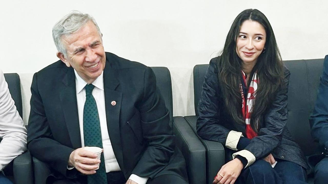 Ece Yılmazdan Mansur Yavaşa Destek 1