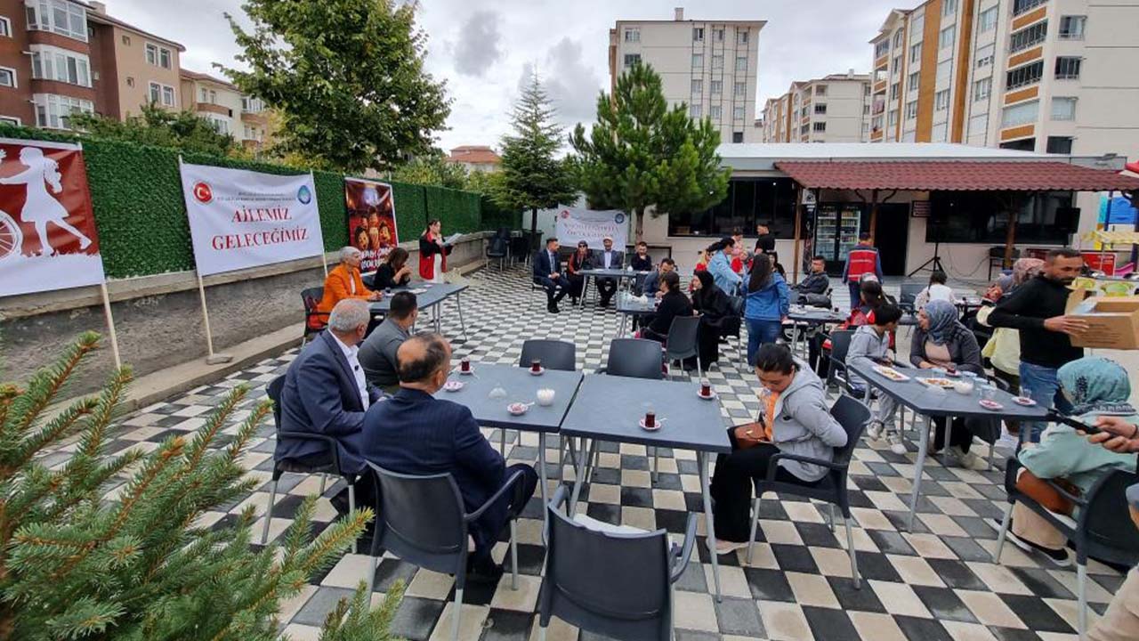 Engelsi̇z Cafe İha (2)