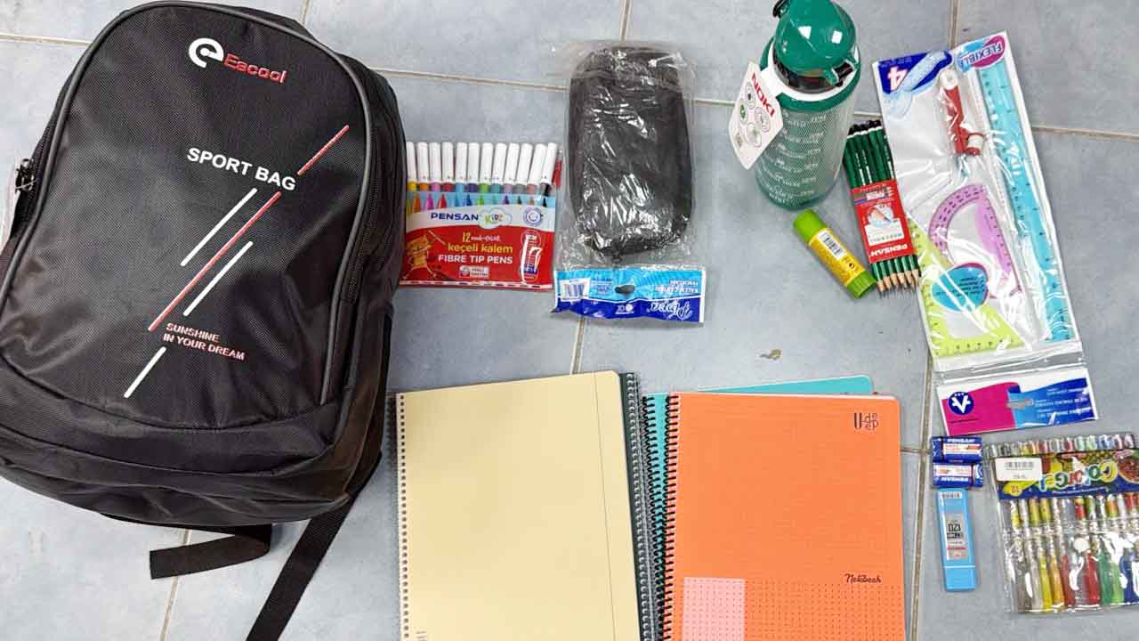 Lutfullah Kayalar Öğrenciler Yardım 1