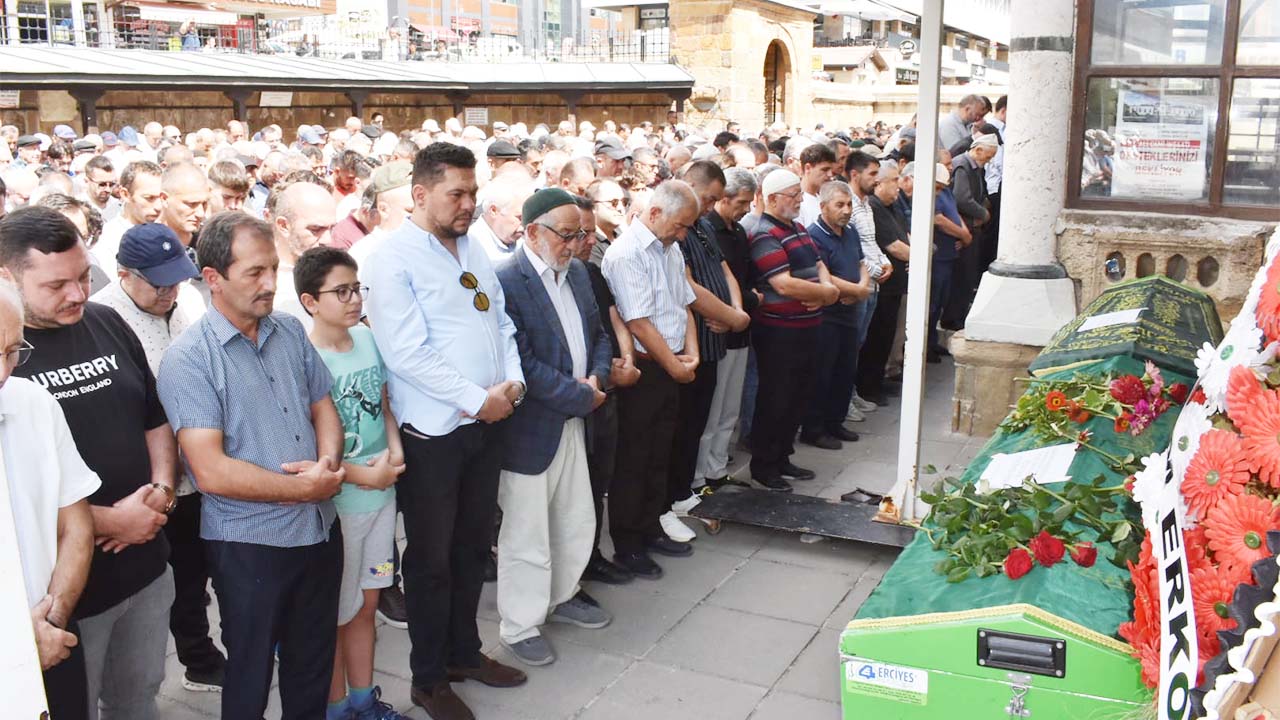 Uğur Ünal Cenaze (2)