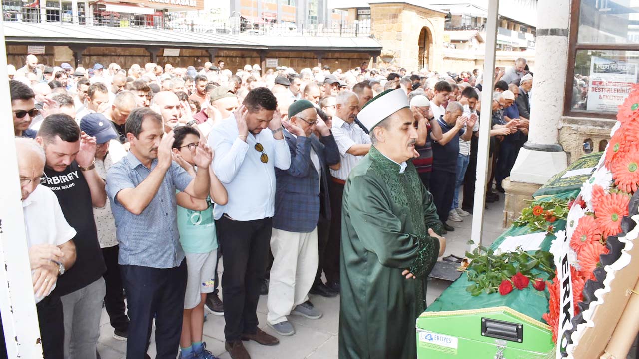 Uğur Ünal Cenaze (5)