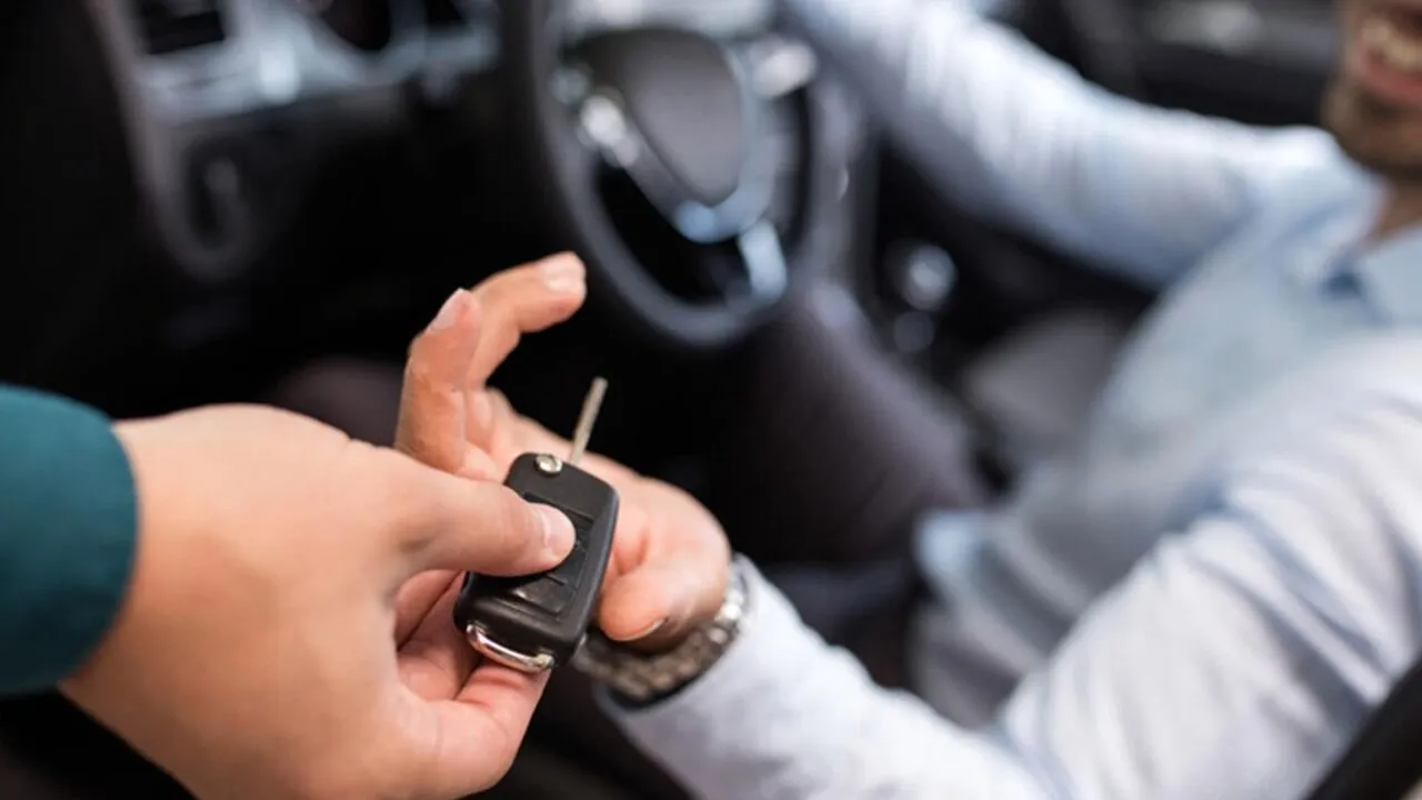 5 Günde 100 Bin Tl Zamlanan Ikinci El Otomobil Ilanı Sosyal Medyada Gündem Oldu.