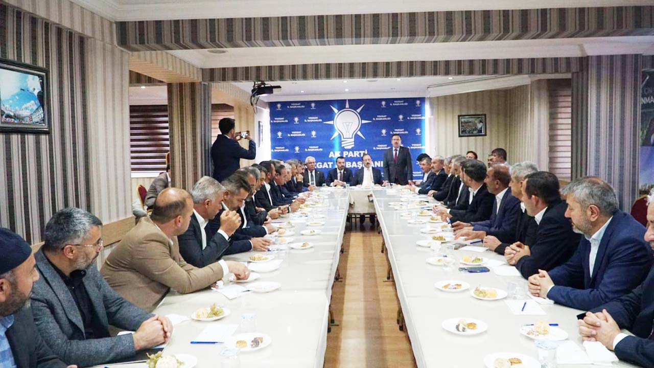 Ak Parti Istişare Toplantı (4)