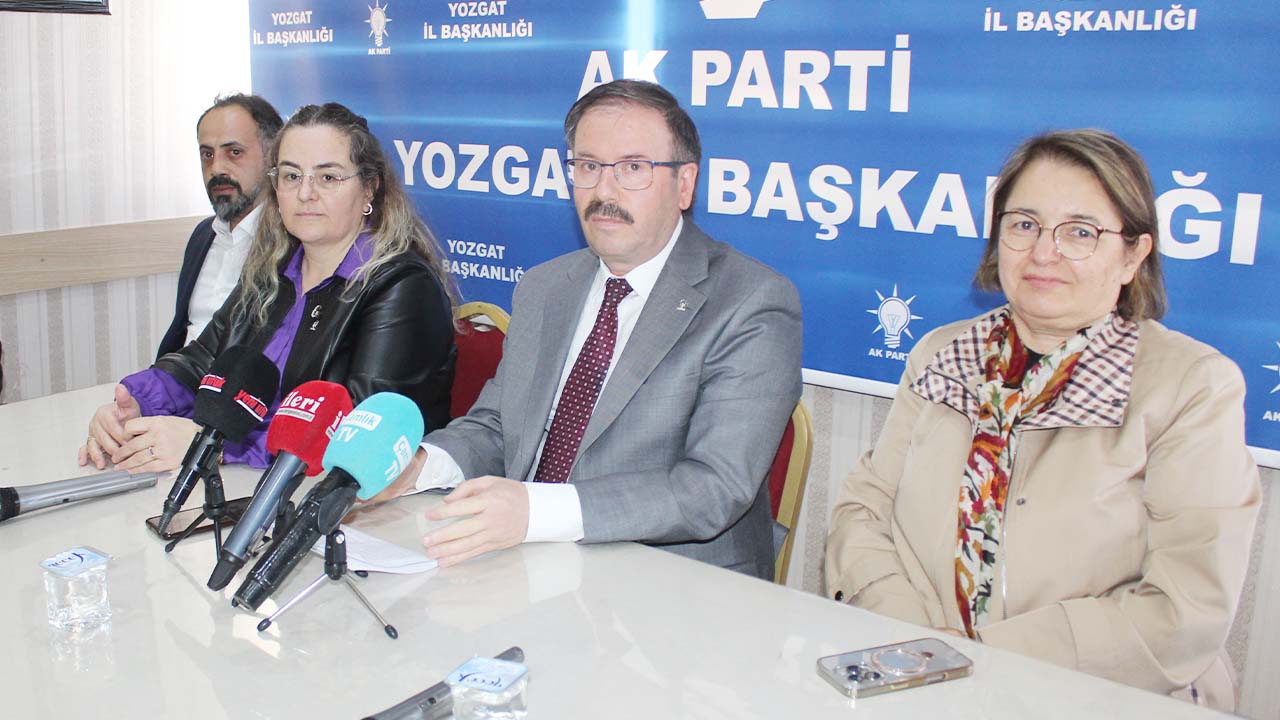 Ak Parti Kadın Kolları Yönetim (5)