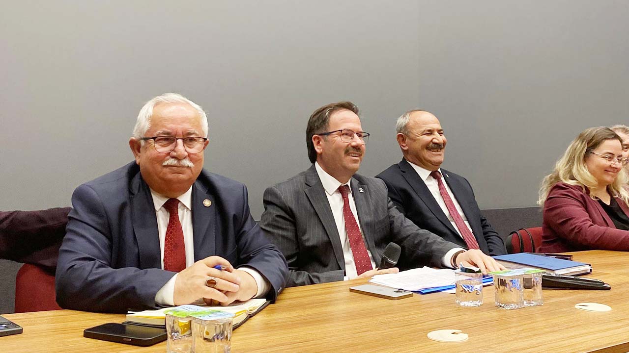 Akdağ Ak Parti Meclis Toplantı (2)