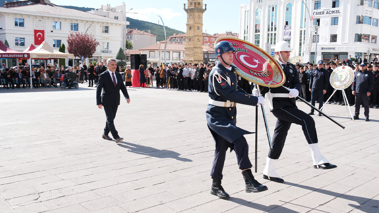 Atatürkün Yozgata Gelişi (9)