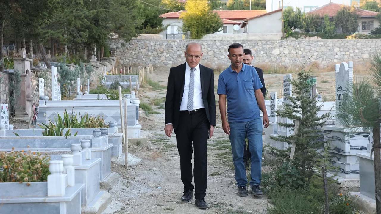 Çekerek Mezarlık (3)-1