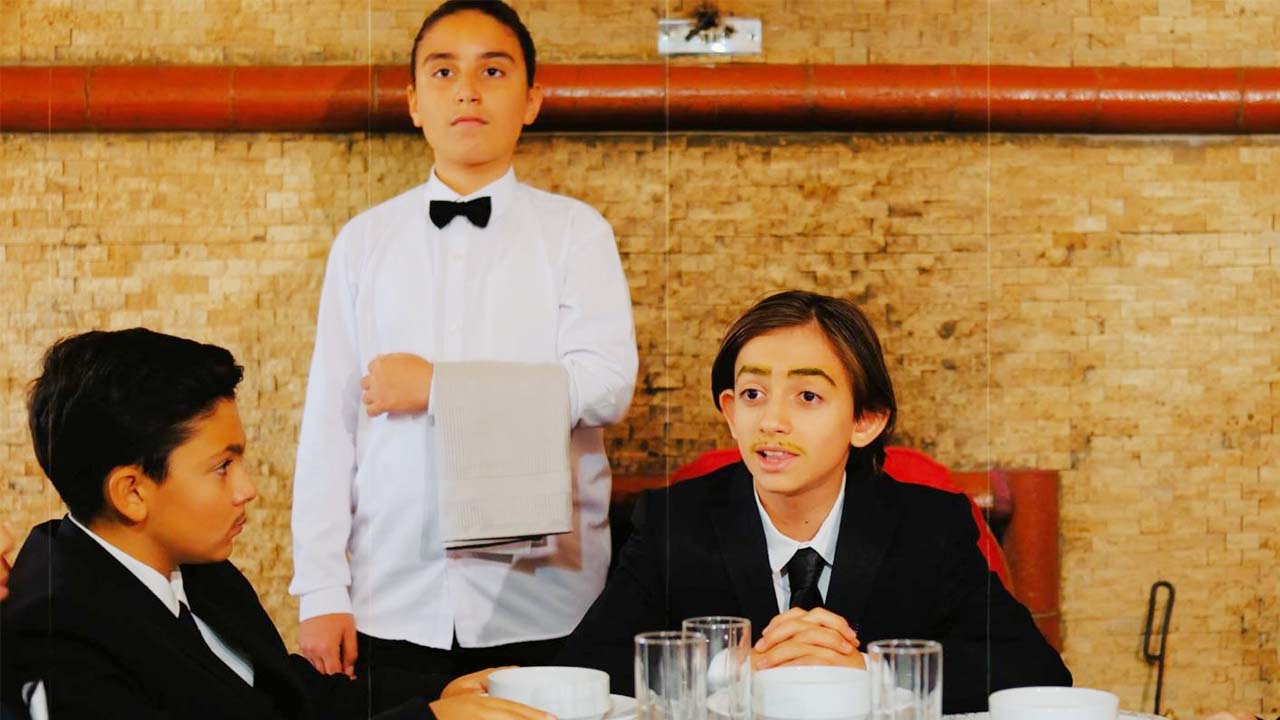 Çözüm Koleji Tiyatro (4)