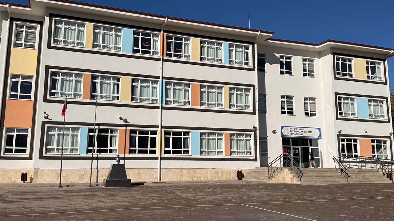 Cumhuriyet Öğrenciler (3)