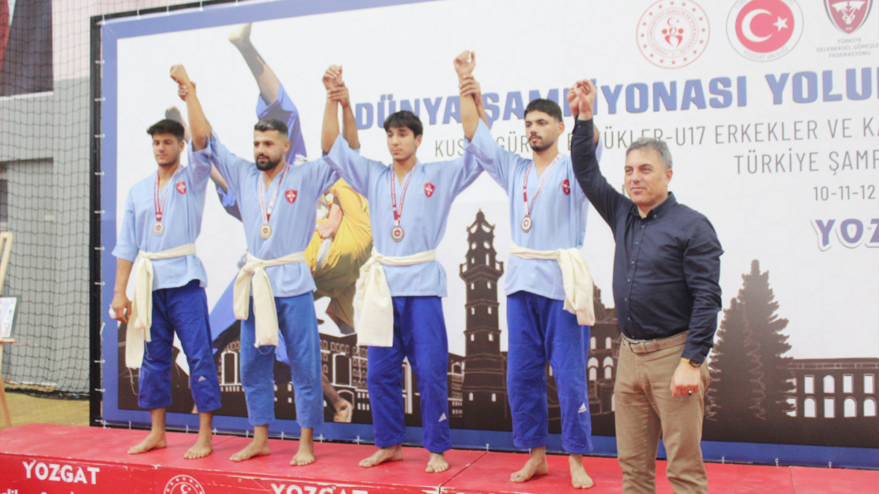 Güreş Müsabakalerı (4)