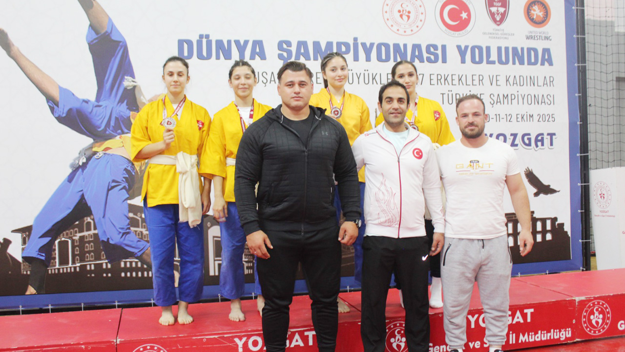 Güreş Müsabakalerı (5)