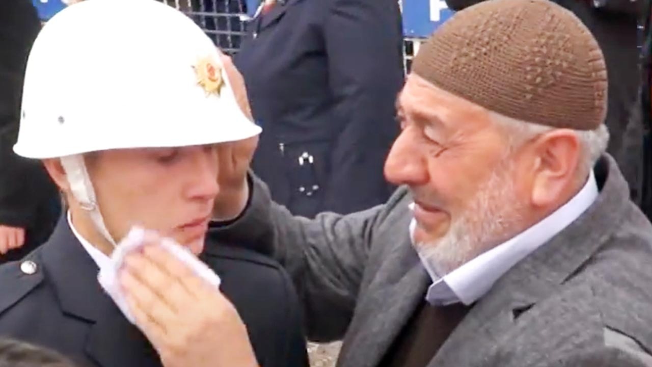 Özcandan Duygulandıran Veda (2)