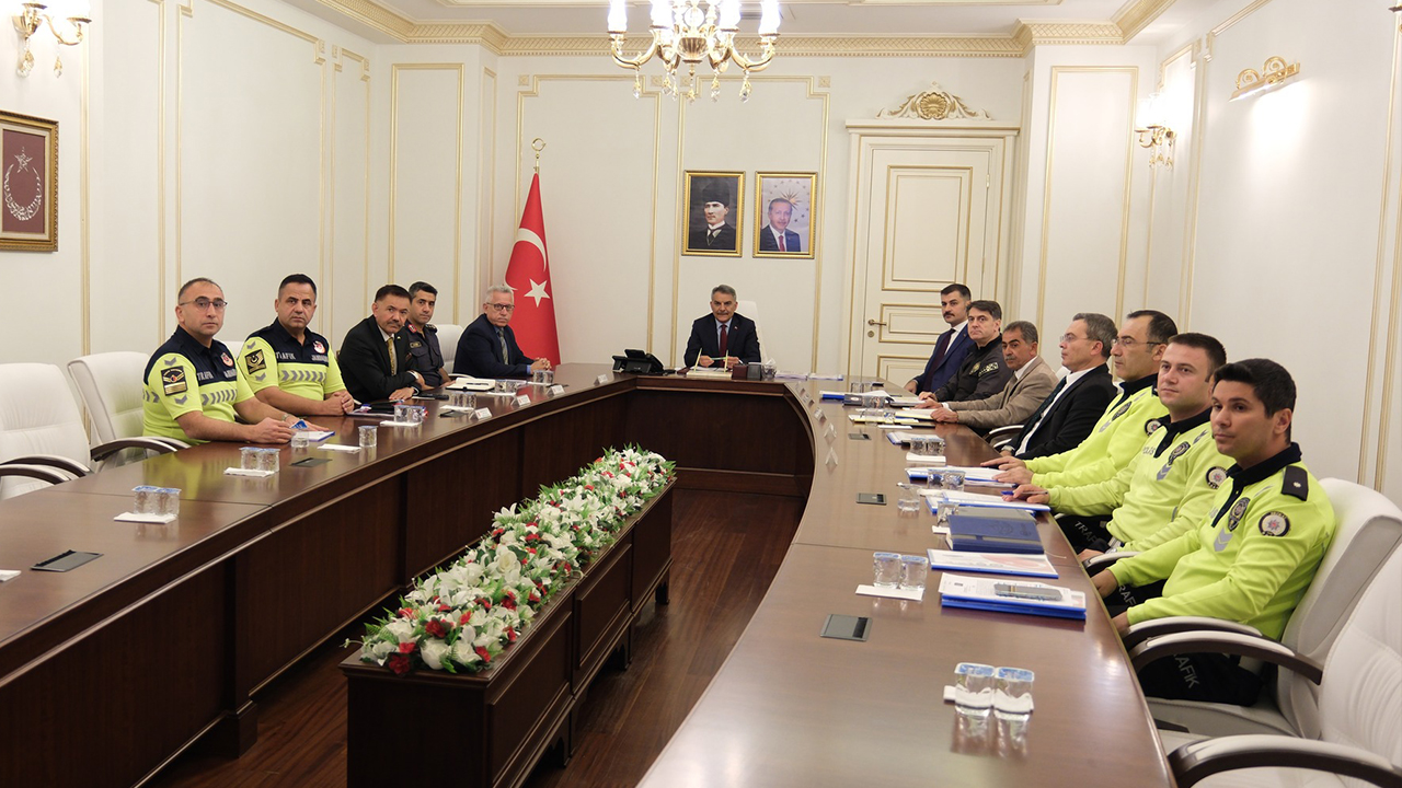 Trafik Güvenilği Toplandı