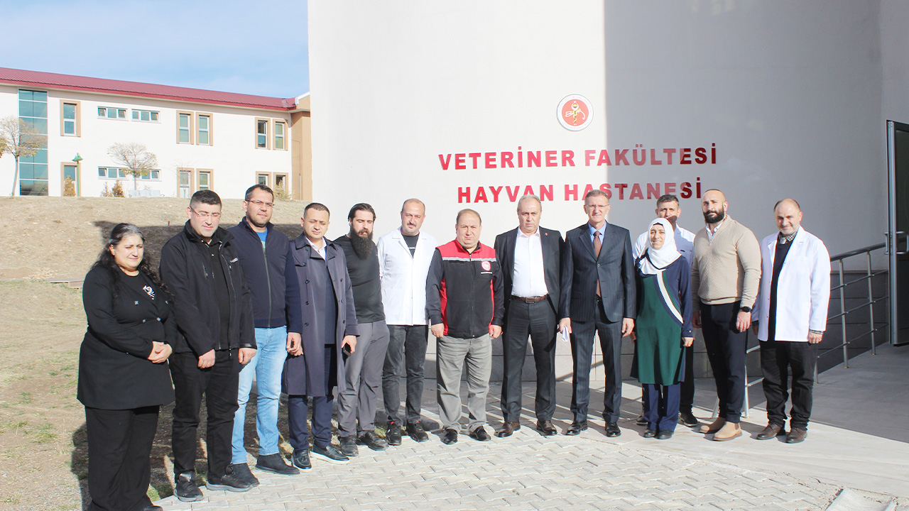 Hayvan Hastanesi Kapak