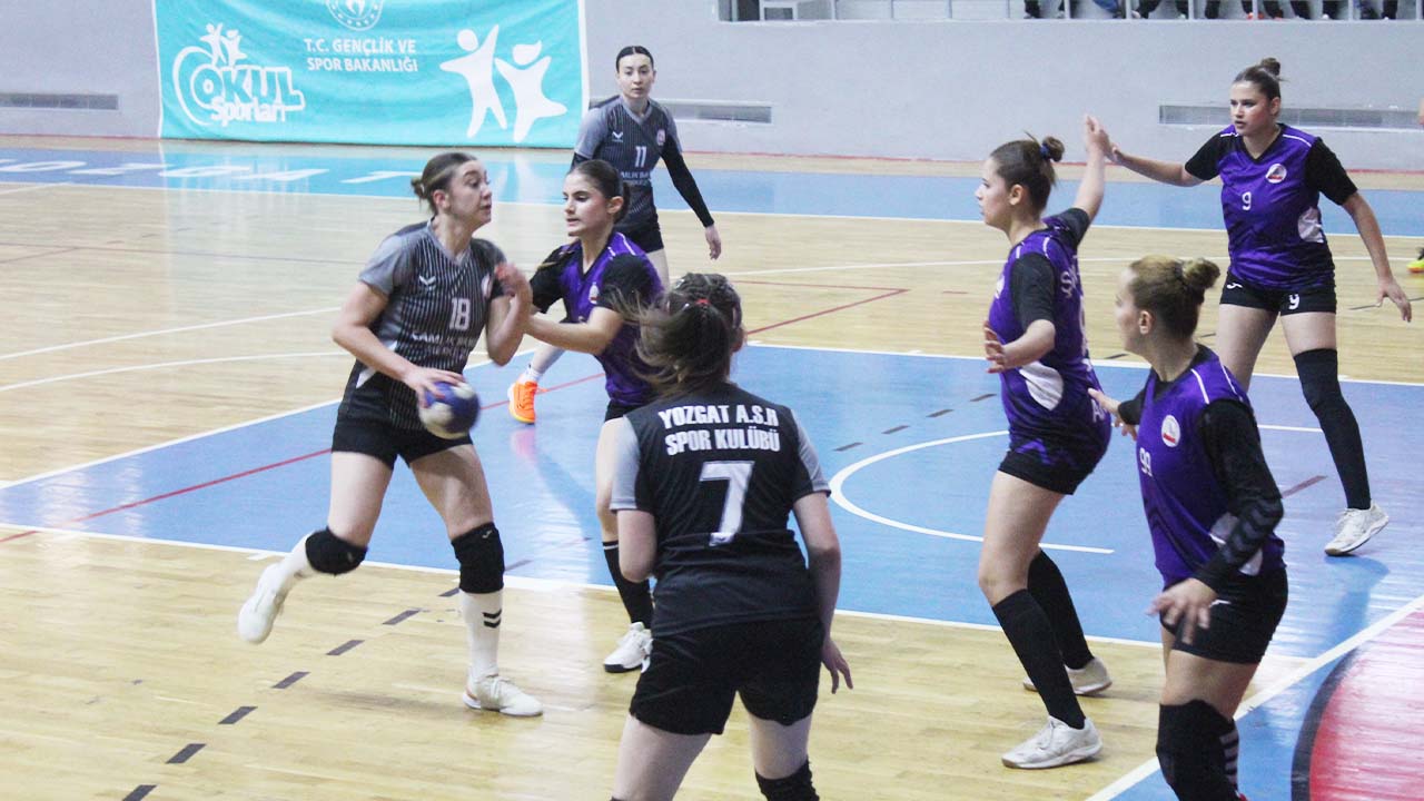 Hentbol Aile Sosyal (1)