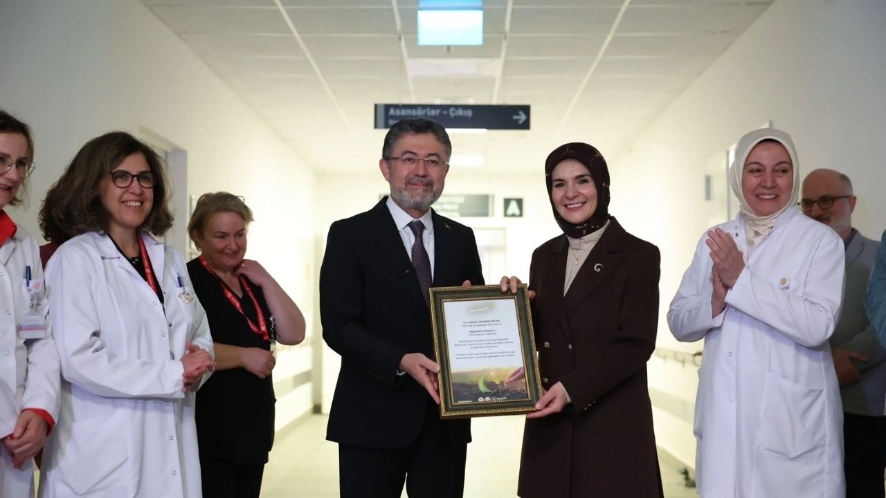 Her Yeni Bebek Ve Yeni Evli Çift İçin Bir Fidan-1