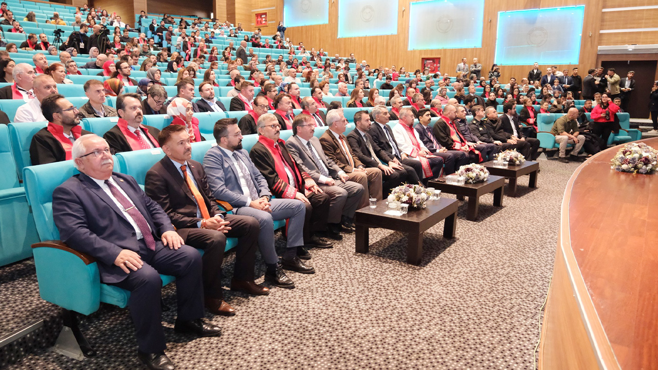 Manşet Yobü Zirveye Yürüyor (5)