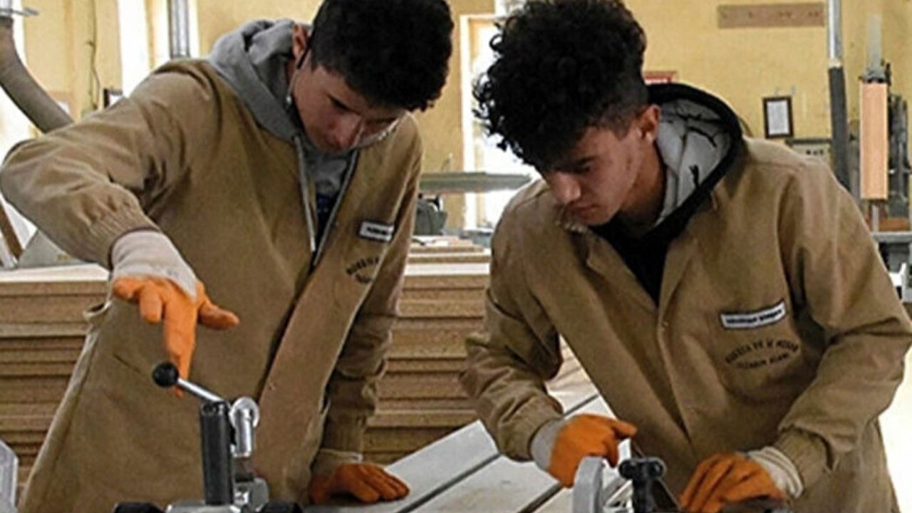 Staj Ve Çıraklık Sigortasında Emeklilik İçin Gözler Meclis'te-1