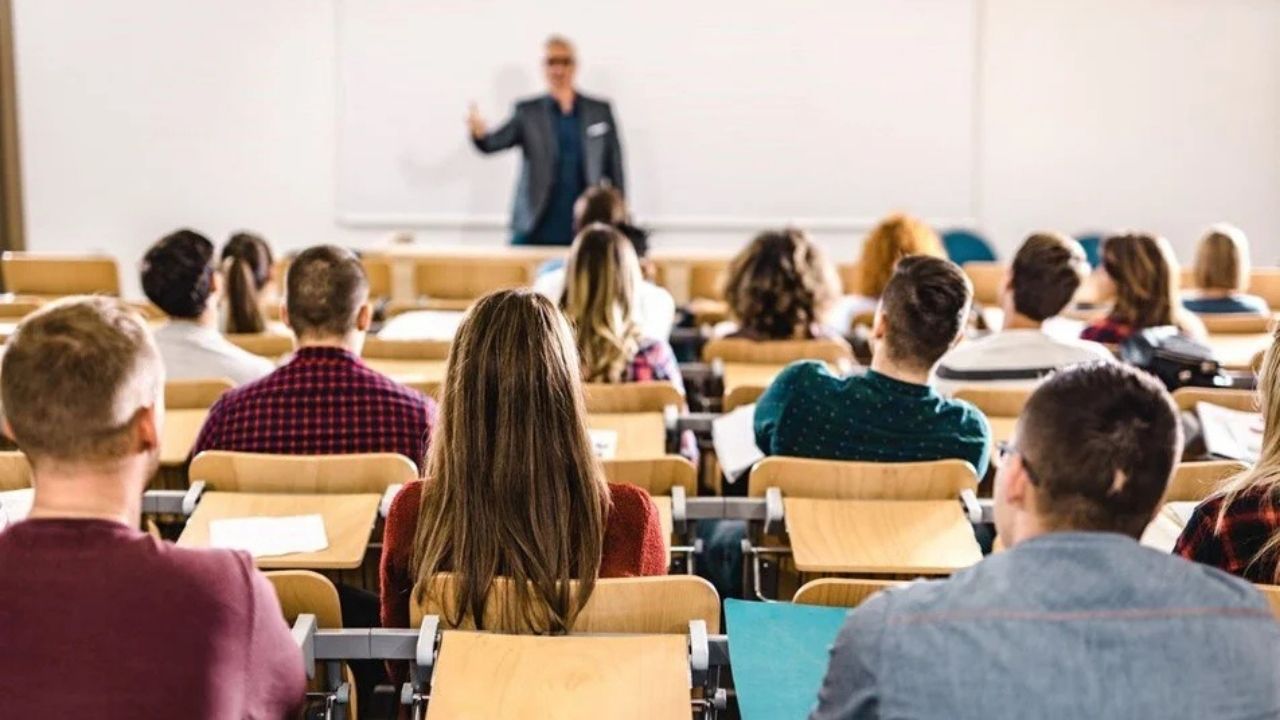 Tübi̇tak Bursları Öğrencileri Bekliyor-1