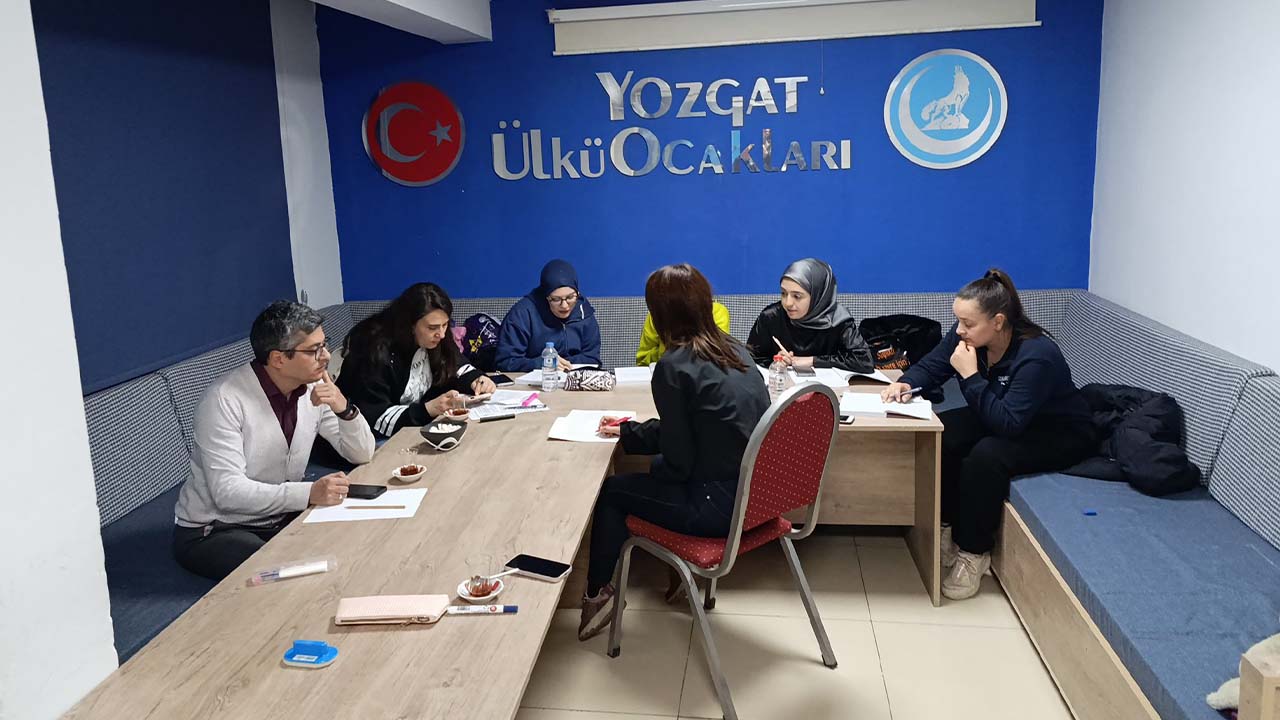 Ülkü Ocakları Ing (1)
