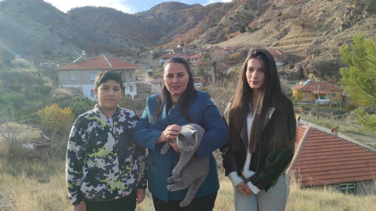 Aydıncık Tek Kadın Muhtar Iha (3)