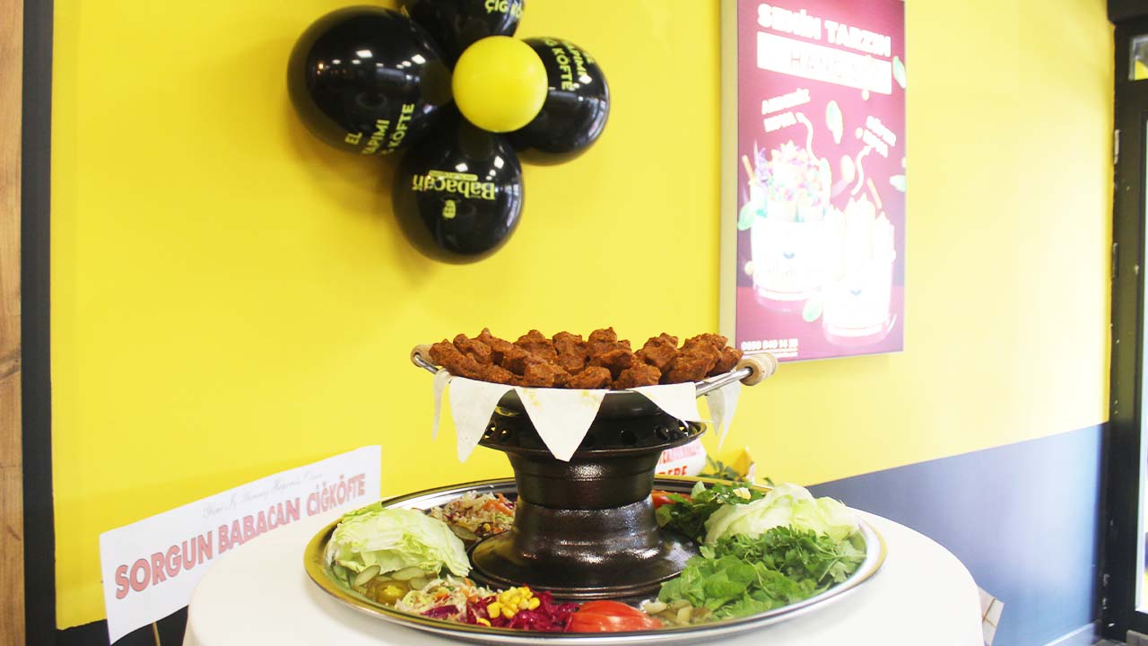 Babacan Çiğ Köfte (3)