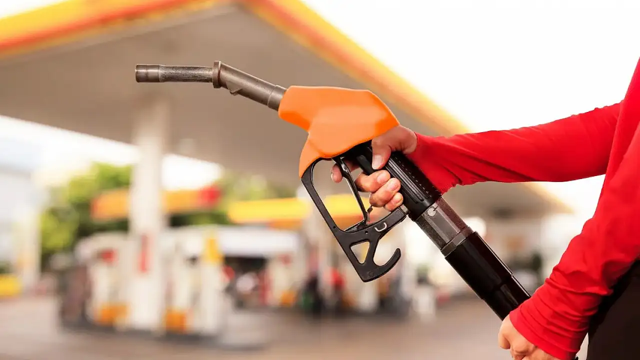 Benzine Bu Gece 83 Kuruşluk Yeni Bir İndirim Geliyor-1