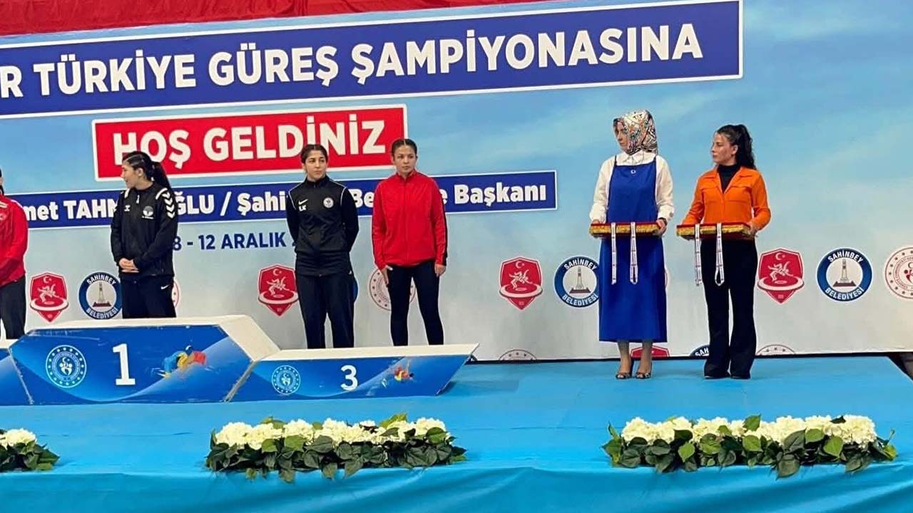 Beyzanur Erduman (1)