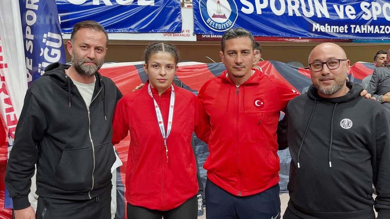 Beyzanur Erduman (3)