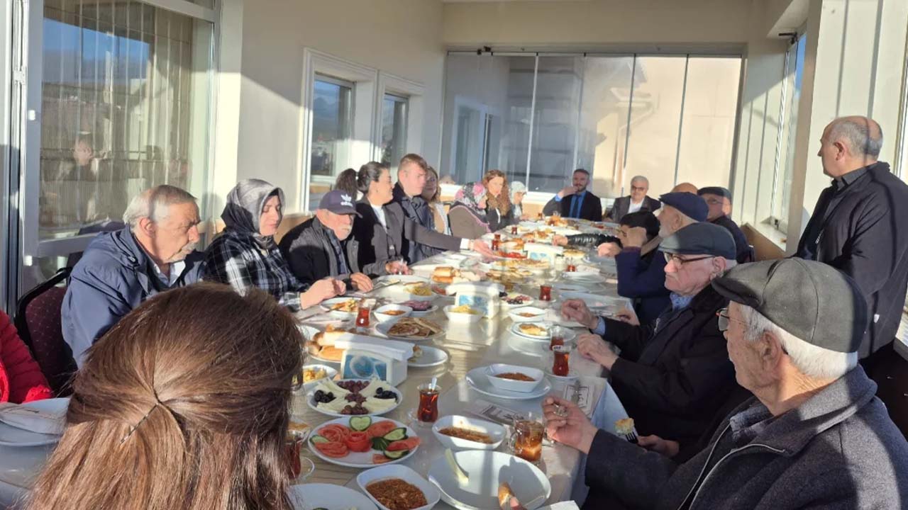 Iki Kuşak Aynı Sofrada (2)