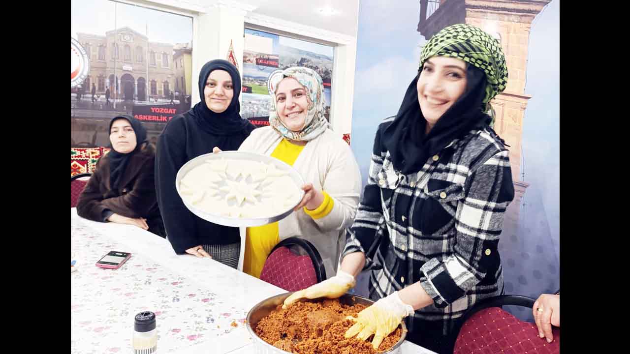 İstanbulda Yozgatlı Kadınlar Buluştu