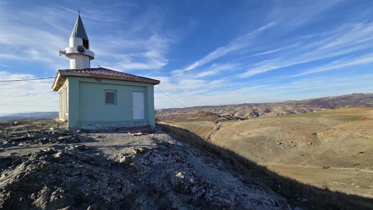 Kadışehri Türbe (3)