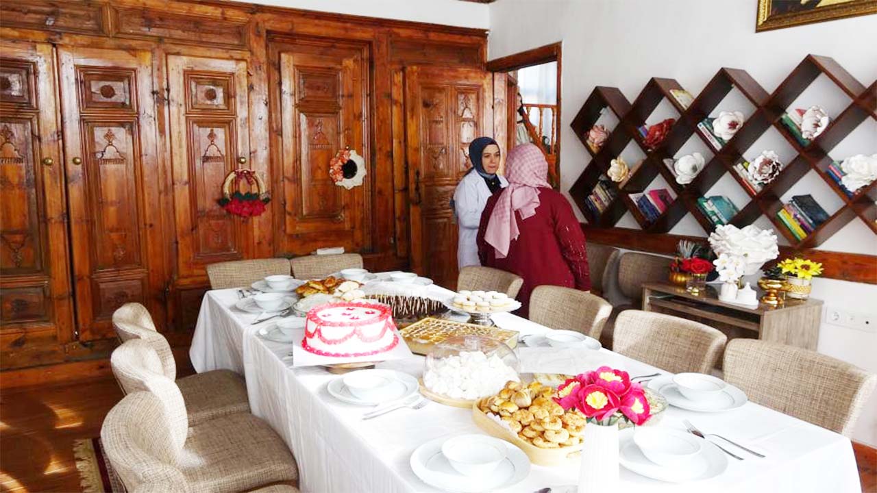 Konak Eğitim Merkezi (4)