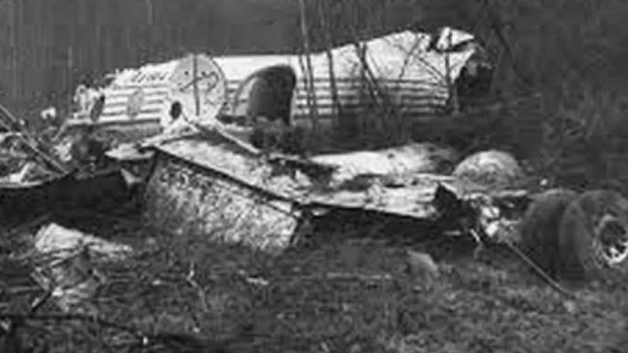 Türkiye'de İlk Sivil Uçak Kazası 75 Yıl Önce Etimesgut'ta Yaşandı-1