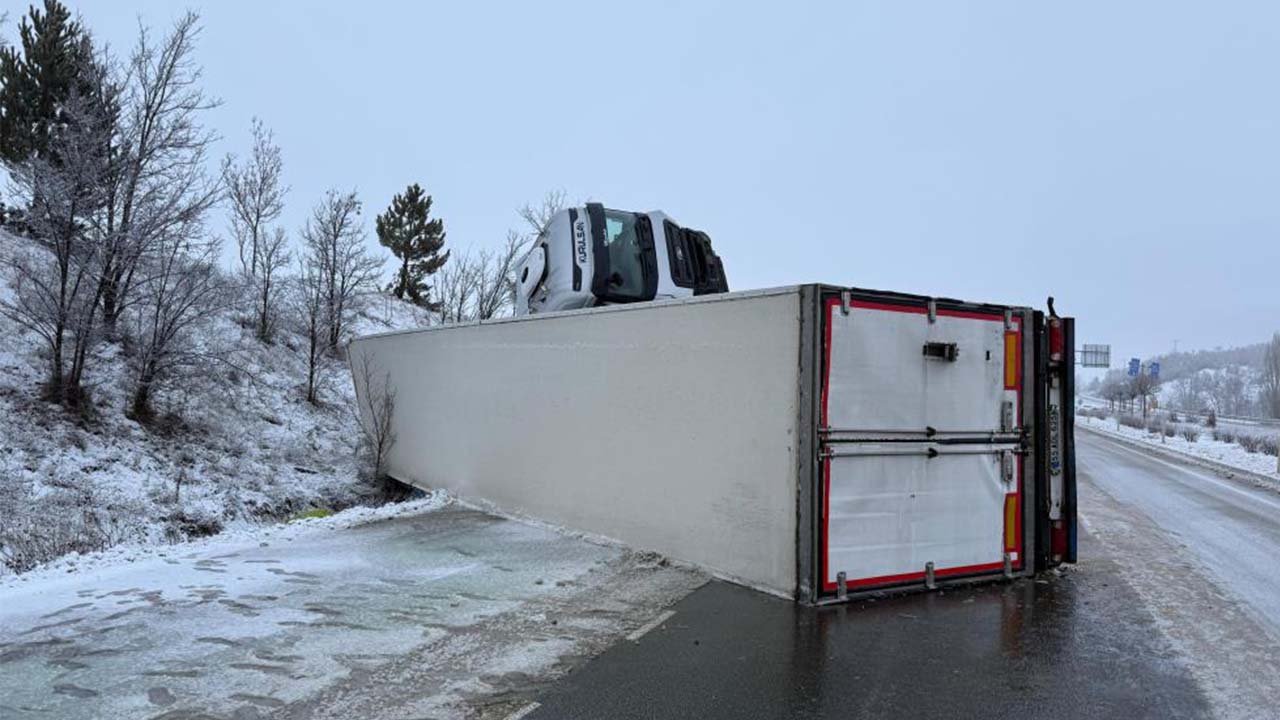 Çorum Buzlanan Yol Kaza (3)