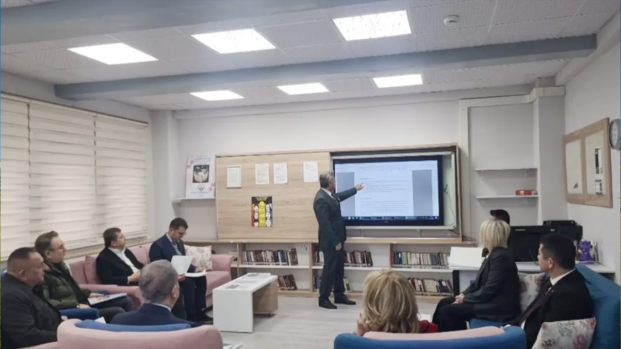 Eğitimde Iş Birliği (1)