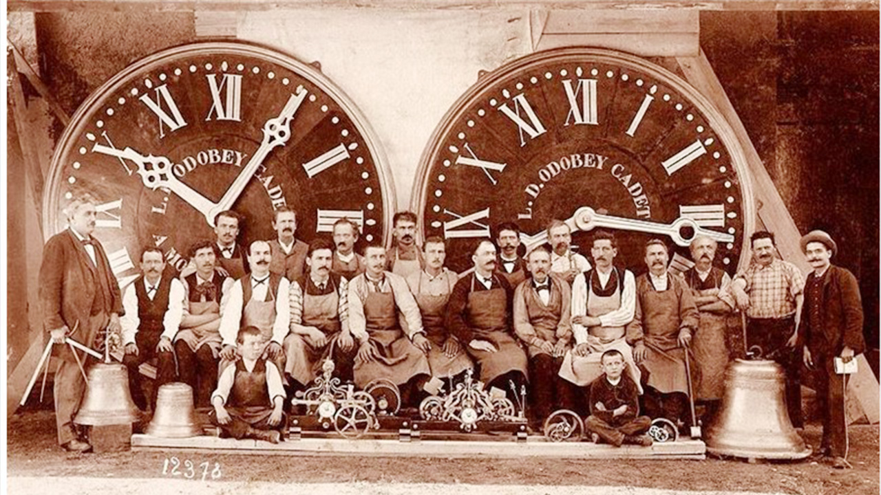 Saat Kulesini Üreten Firma